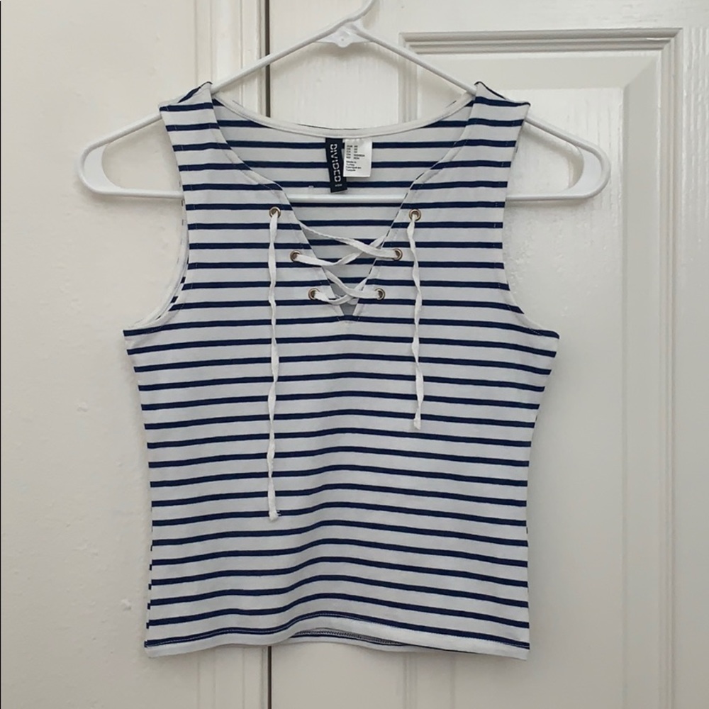 H&m divided crop top